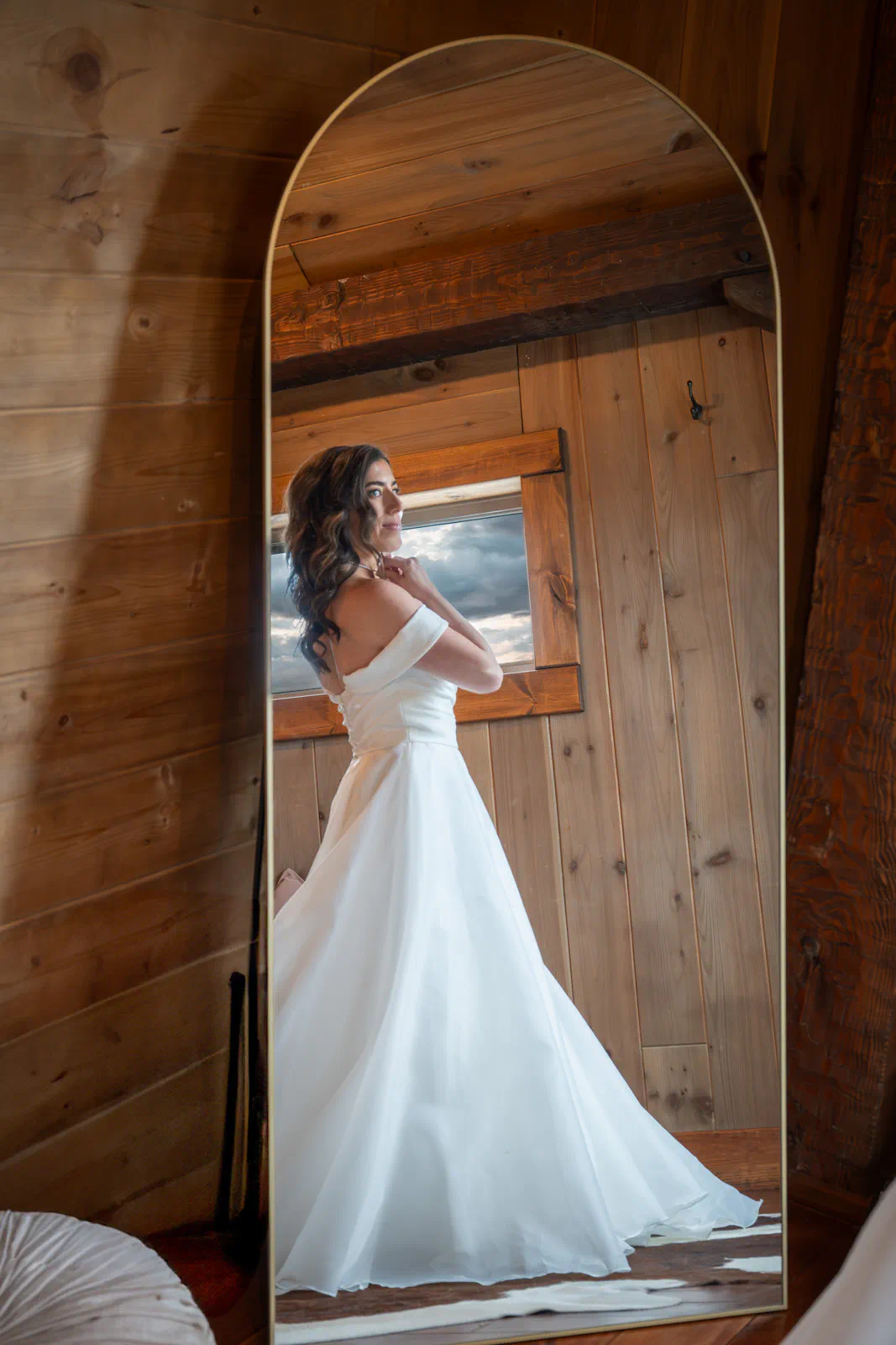 Bride in mirror Yellowstone Valley Lodge