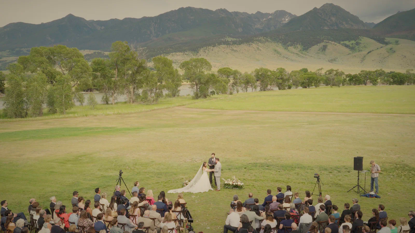 Highlight video 25-08-03_01_02_14_11_result Wedding ceremony outside at Yellowstone Valley Lodge, Livingston, Montana